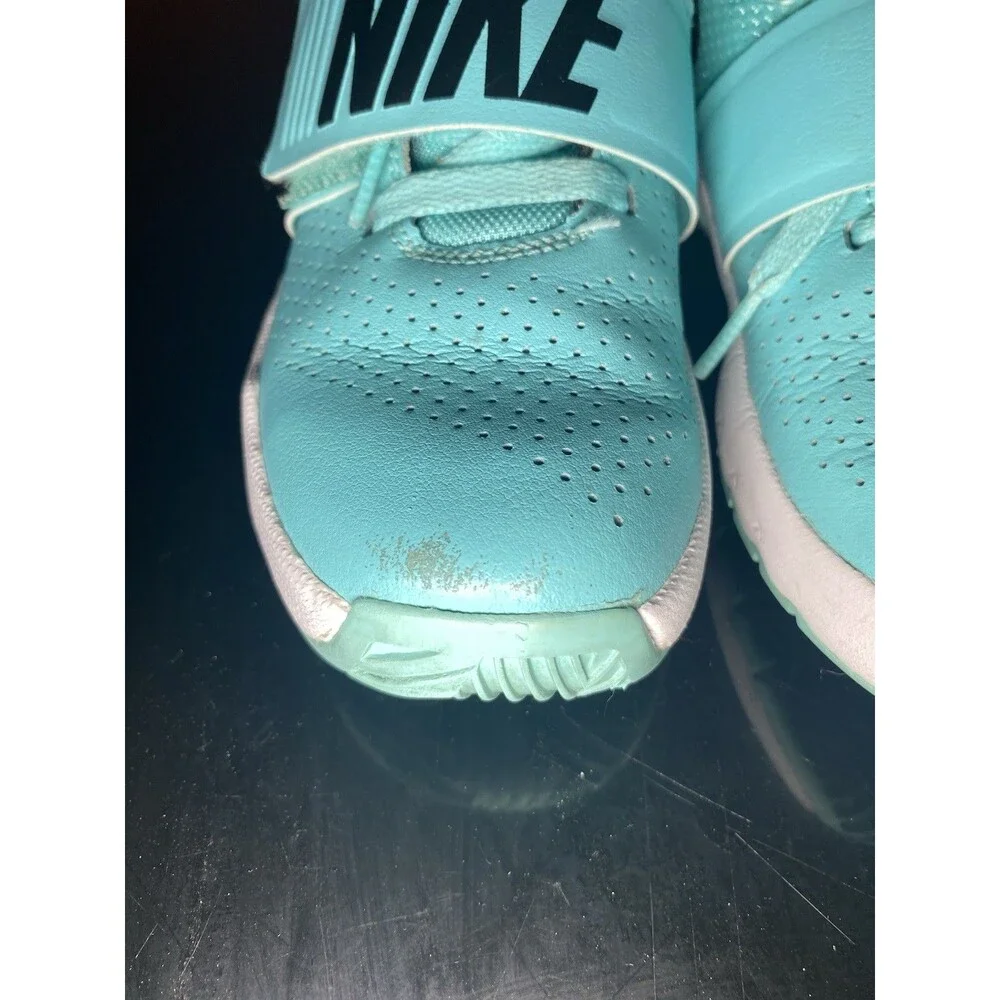 Nike Team Hustle D 8 PS Tropical Twist Blue Youth 1Y Shoes 881942-302 Sneakers
